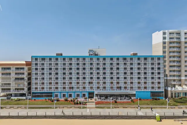 Photo 1 - The Barclay Towers Resort Hotel