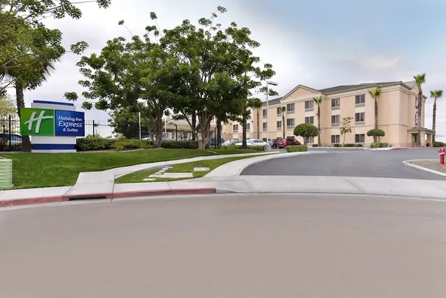 Photo 1 - Holiday Inn Express Hotel & Suites San Diego Otay Mesa by IHG