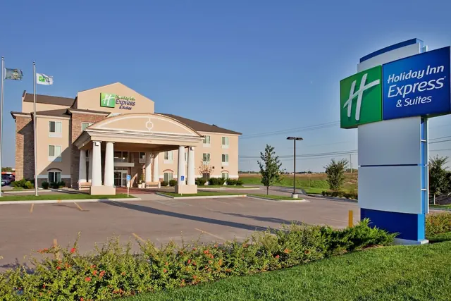 Photo 1 - Holiday Inn Express & Suites Wichita Airport by IHG