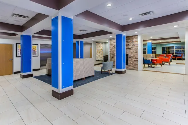 Photo 1 - Holiday Inn Express & Suites Morristown by IHG