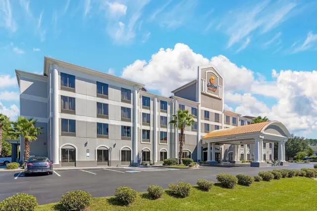 Photo 1 - Comfort Suites Savannah Gateway I-95