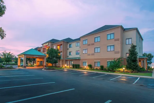 Photo 1 - Courtyard by Marriott Montgomery Prattville