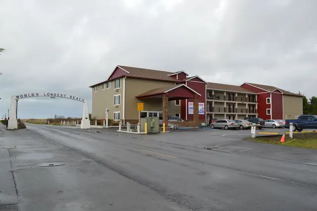 Photo 1 - Oceanview Inn At The Arch