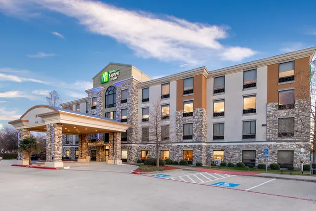 Photo 1 - Holiday Inn Express Hotel & Suites Dallas South - Desoto by IHG