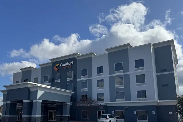 Photo 1 - Comfort Suites Knoxville East