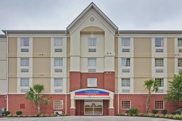 Photo 1 - Candlewood Suites Hattiesburg by IHG