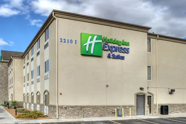 Photo 1 - Holiday Inn Express Carlsbad by IHG