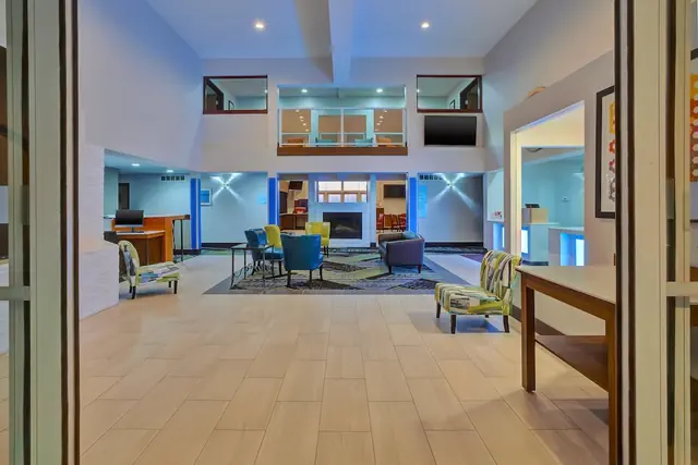 Photo 1 - Holiday Inn Express & Suites Petoskey by IHG