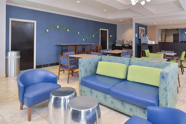 Photo 1 - Holiday Inn Express Hotel & Suites San Antonio by IHG