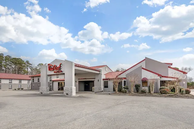 Photo 1 - Red Roof Inn & Suites Newport News