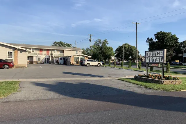 Photo 1 - Dutch Motel Palmyra