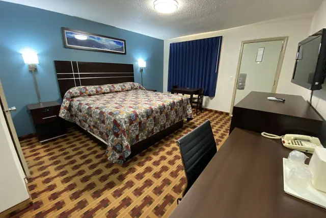 Photo 1 - Lodge Inn