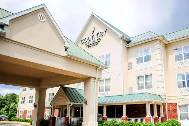 Photo 1 - Country Inn & Suites by Radisson, Chester, VA