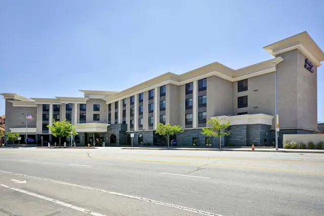 Photo 1 - Hampton Inn & Suites Los Angeles Burbank Airport