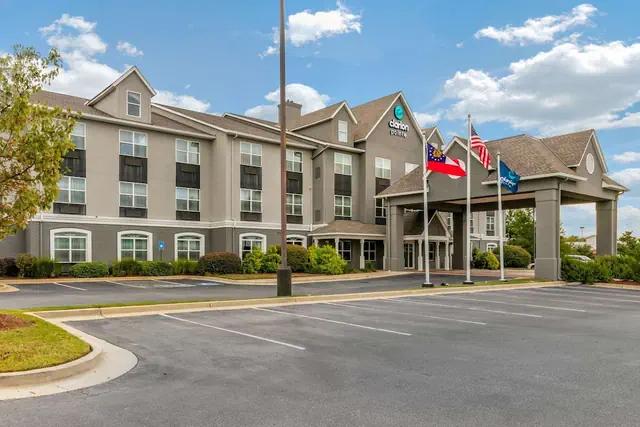 Photo 1 - Clarion Pointe Columbus-Bradley Park