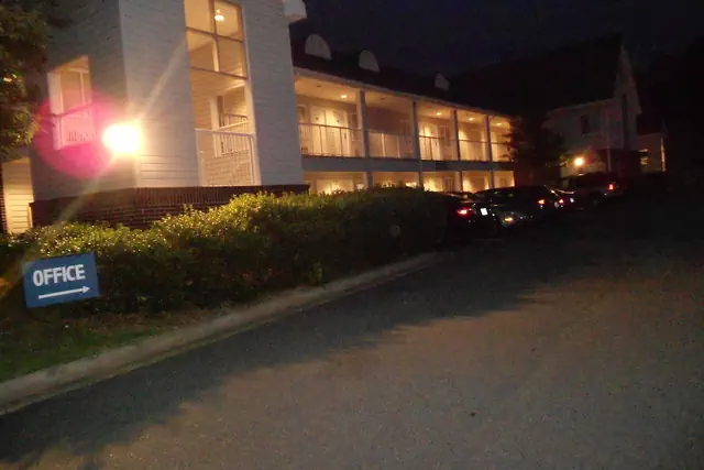 Photo 1 - Rodeway Inn Charlotte Independence Blvd.