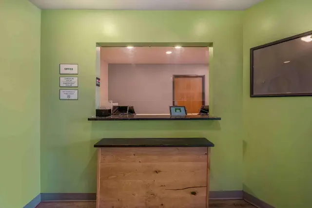 Photo 1 - WoodSpring Suites Springdale
