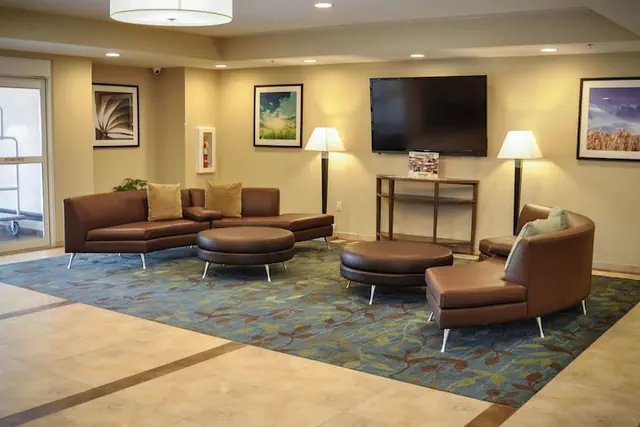 Photo 1 - Candlewood Suites Pearl by IHG