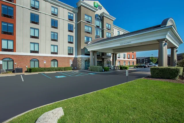 Photo 1 - Holiday Inn Express & Suites Lebanon-Nashville Area by IHG