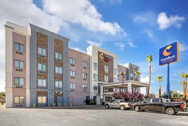 Photo 1 - Comfort Suites Laredo - Nuevo Laredo