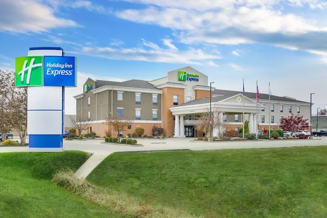 Photo 1 - Holiday Inn Express Vincennes by IHG