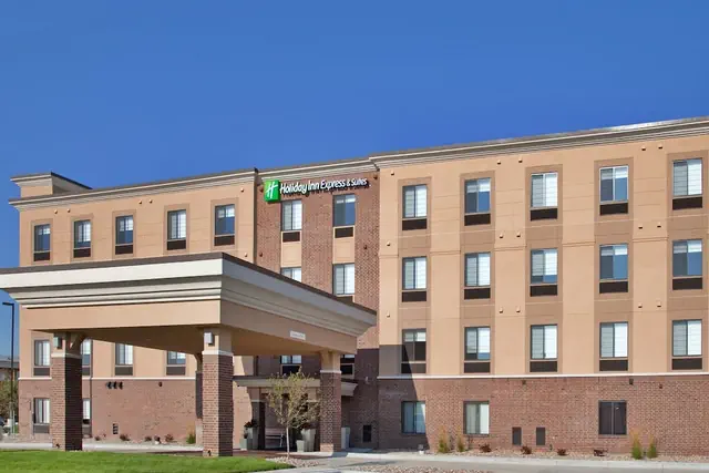 Photo 1 - Holiday Inn Express & Suites Lincoln Airport by IHG
