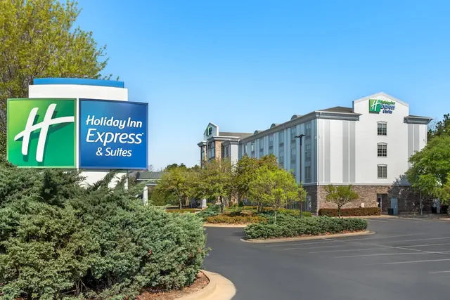 Photo 1 - Holiday Inn Express Hotel & Suites Phenix City - Columbus by IHG
