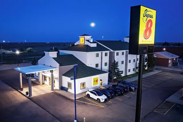 Photo 1 - Super 8 by Wyndham Sidney NE