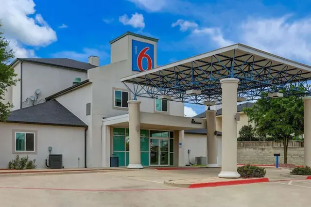 Photo 1 - Motel 6 Weatherford, TX
