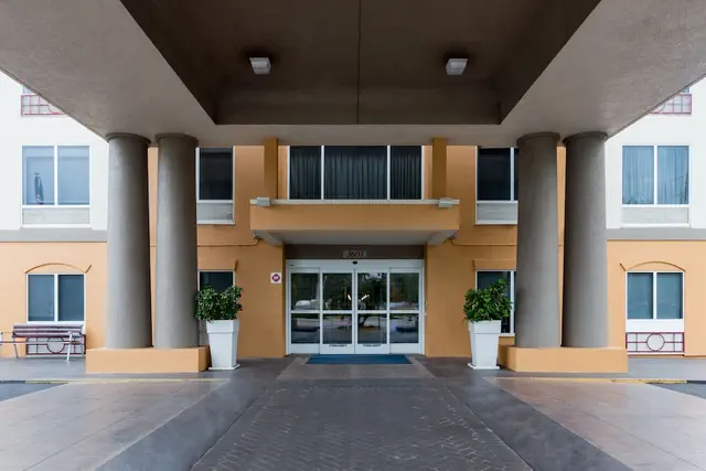 Photo 1 - Holiday Inn Express Hotel & Suites Tavares - Leesburg by IHG