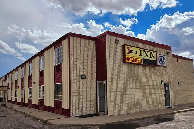 Photo 1 - 1st Choice Inn Rawlins