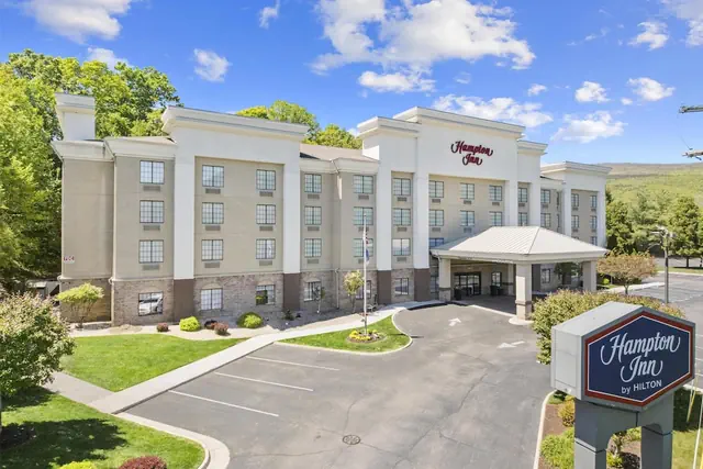 Photo 1 - Hampton Inn Salem, VA