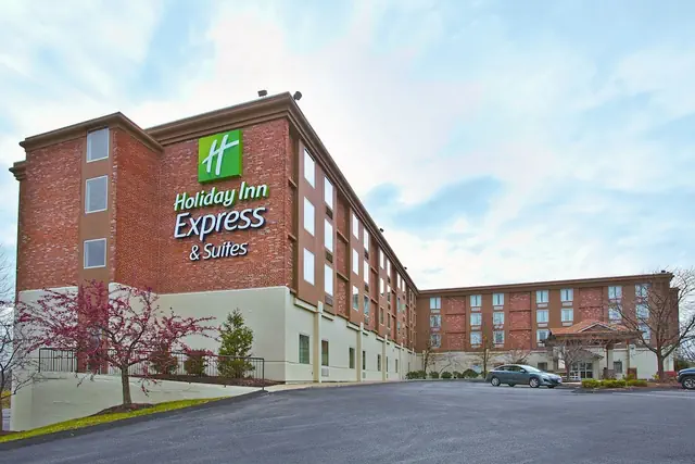 Photo 1 - Holiday Inn Express Hotel & Suites Pittsburgh West Mifflin by IHG