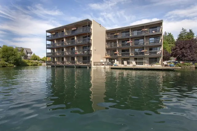 Photo 1 - Lakeshore Inn