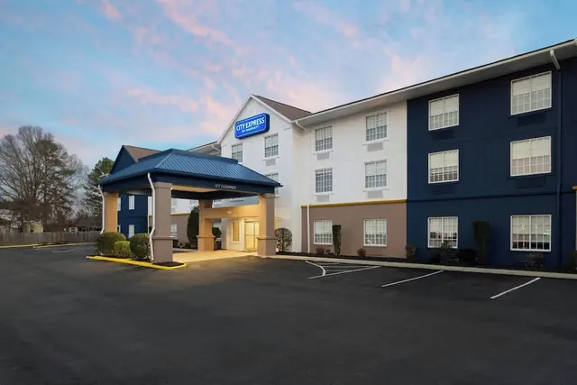 Photo 1 - City Express by Marriott Danville