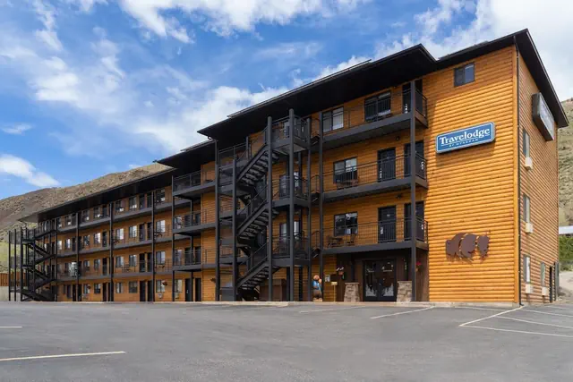 Photo 1 - Travelodge by Wyndham Gardiner Yellowstone Park North