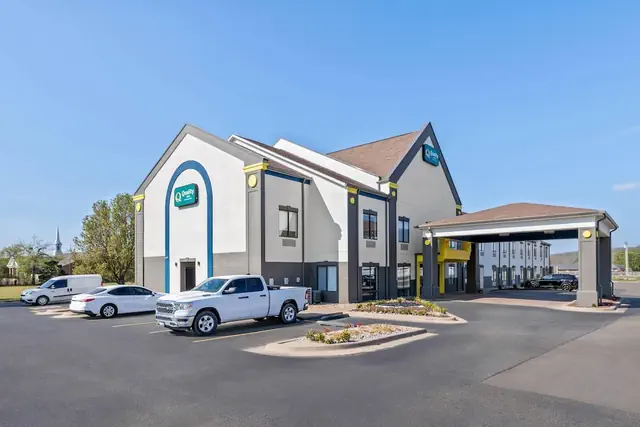 Photo 1 - Quality Inn Tahlequa South