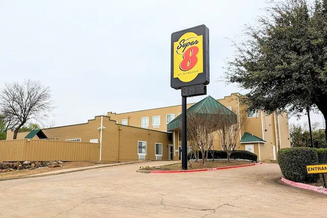 Photo 1 - Super 8 by Wyndham Garland/Rowlett/East Dallas Area