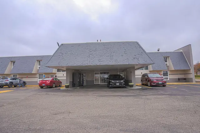 Photo 1 - Executive Inn Owatonna Hwy 35