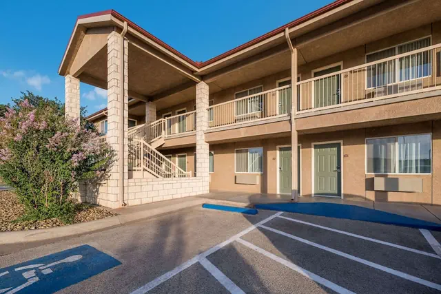 Photo 1 - Quality Inn Sonora TX