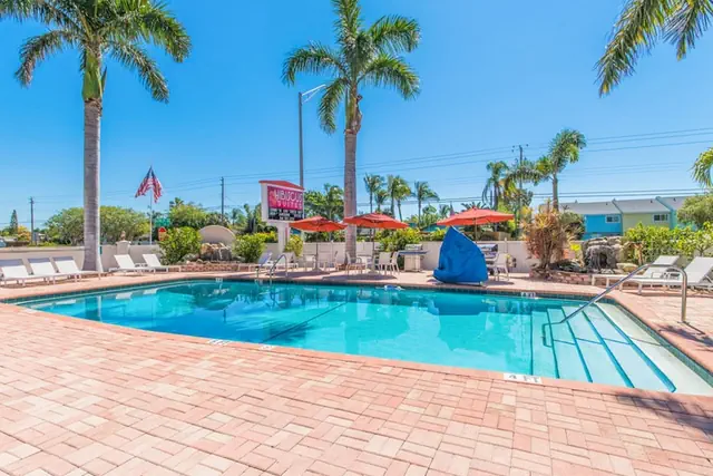 Photo 1 - Hibiscus Suites - Gateway to Siesta Key