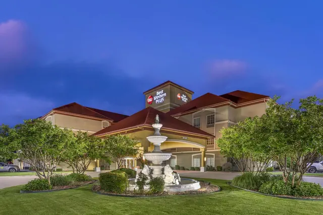 Photo 1 - Best Western Plus Monica Royale Inn & Suites