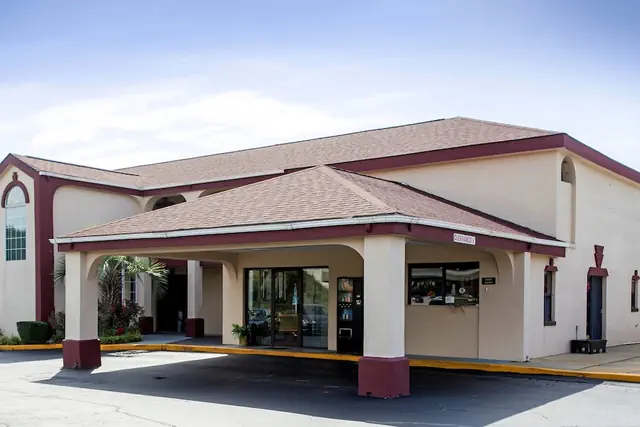 Photo 1 - Red Roof Inn Sumter