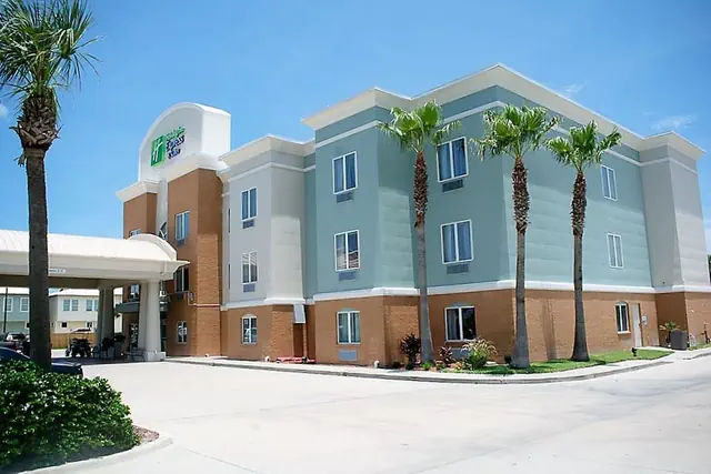 Photo 1 - Holiday Inn Express & Suites Port Aransas/Beach Area by IHG