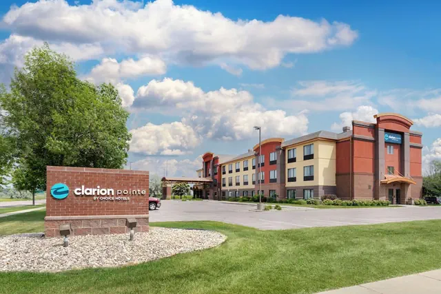 Photo 1 - Clarion Pointe Sioux Falls Airport