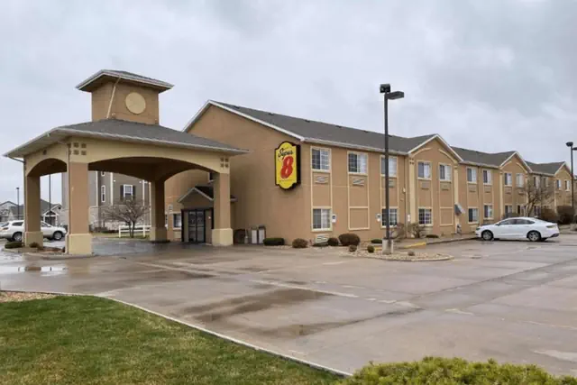 Photo 1 - Super 8 by Wyndham Great Bend