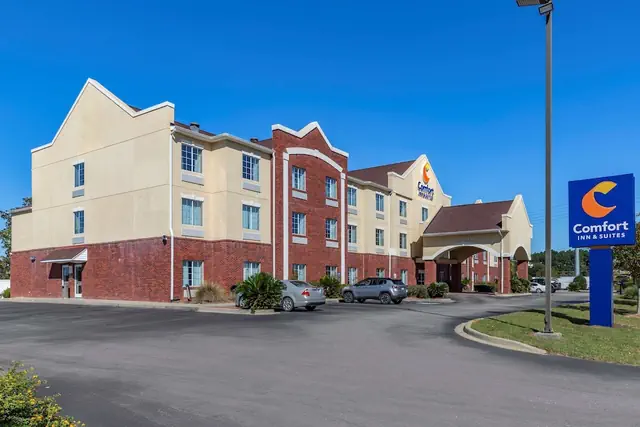 Photo 1 - Comfort Inn & Suites Orangeburg