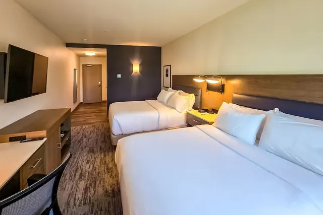 Photo 1 - Courtyard by Marriott Eugene Downtown