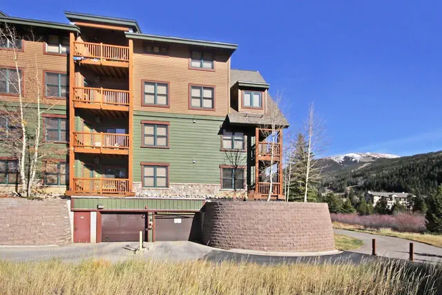 Photo 1 - 2640 Tenderfoot 3 Bedroom Condo by RedAwning