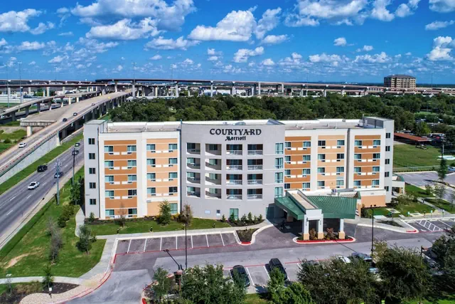 Photo 1 - Courtyard by Marriott Austin Northwest/Lakeline